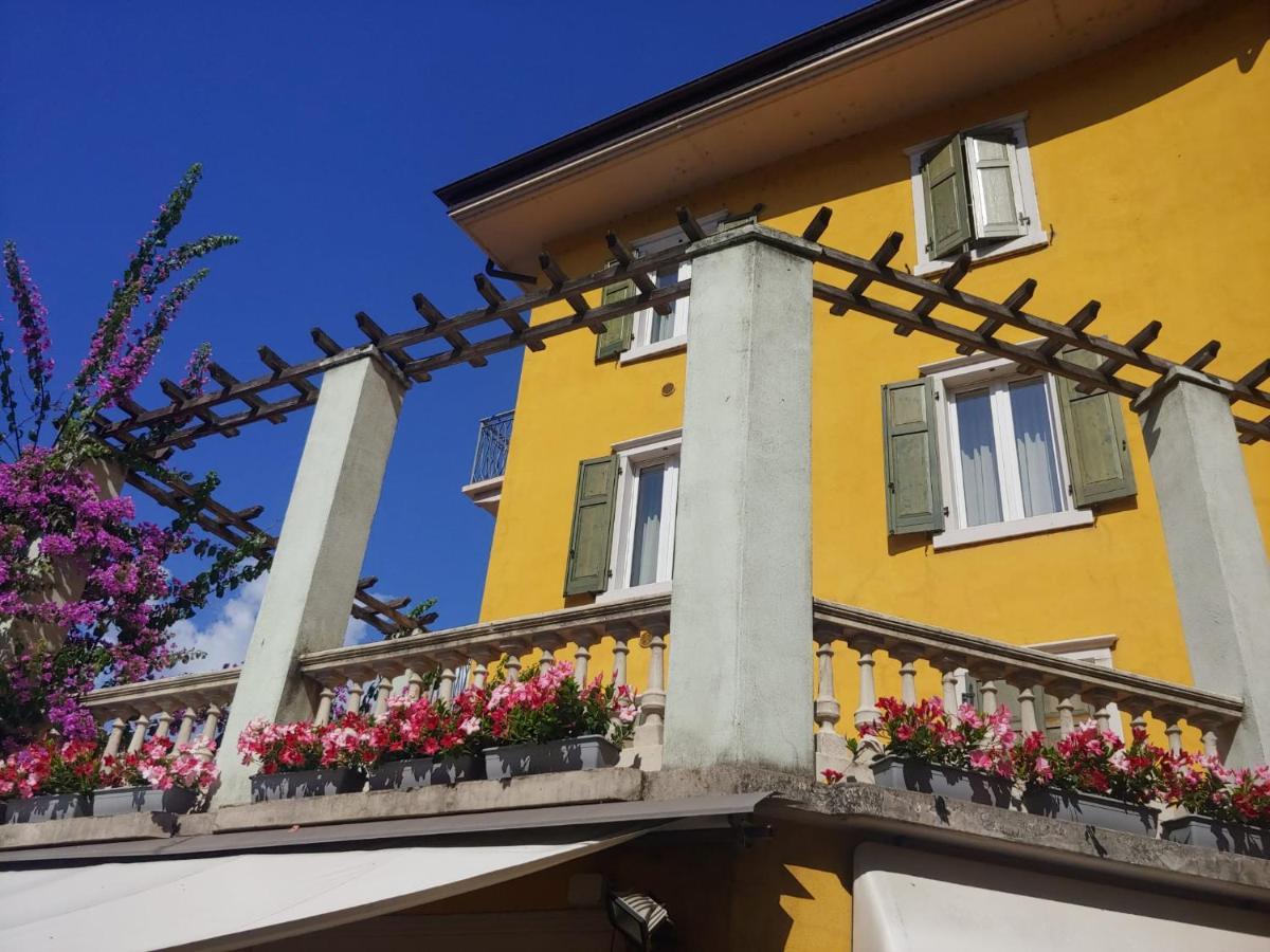 Appartamenti Baia Azzurra 6. Torbole Sul Garda Eksteriør billede